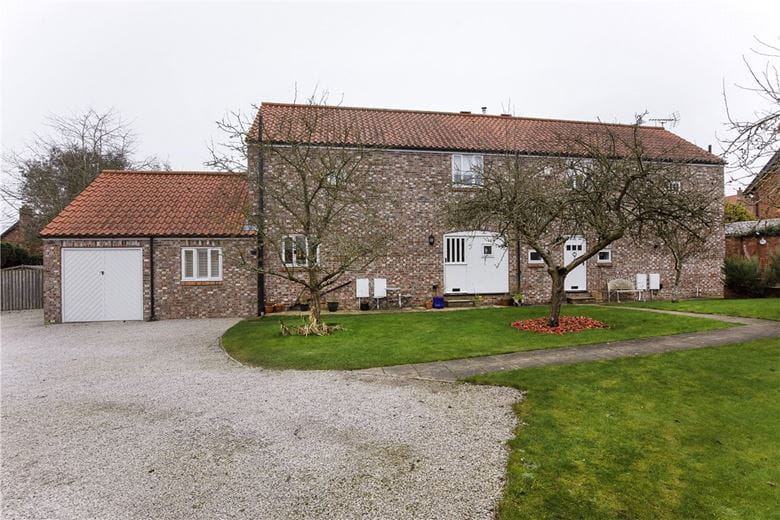 4 bedroom , Old Barn Court, North Back Lane YO19 - Let Agreed