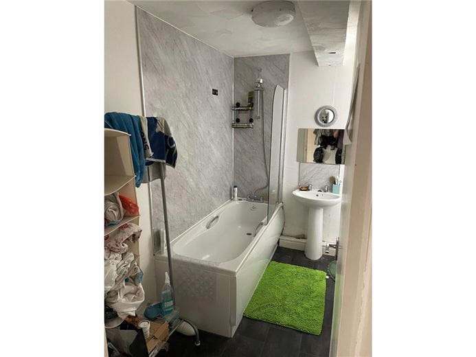 2 bedroom flat, Flaxley Road, Selby YO8 - Let Agreed