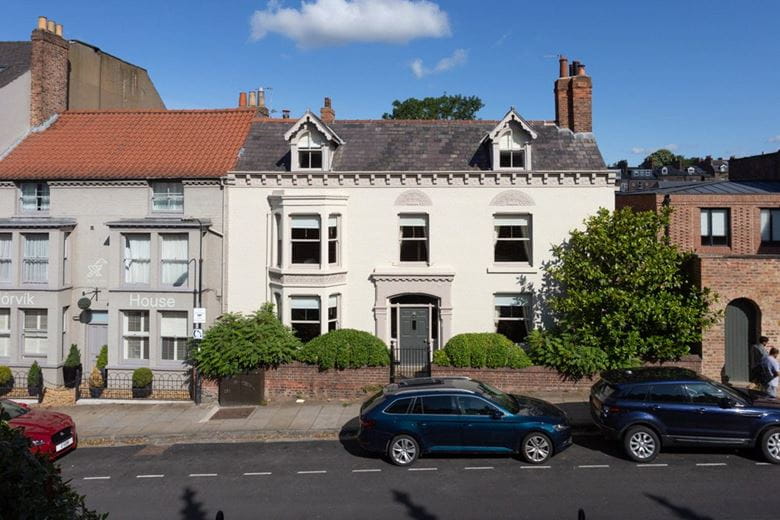 6 bedroom house, Marygate, York YO30 - Available