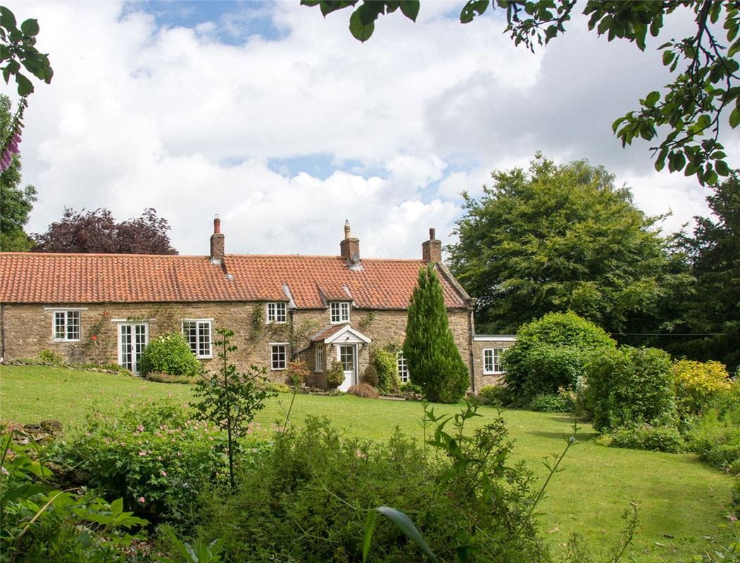 3 bedroom house, Lodge Cottage, Hovingham YO62 - Available