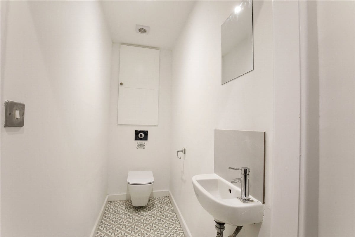 2 bedroom house, Hookstone Drive, Harrogate HG2 - Available