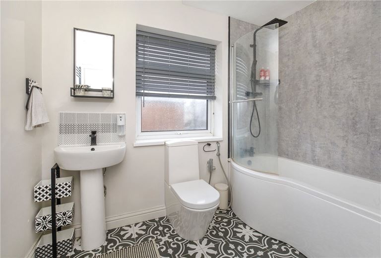 3 bedroom , Third Avenue, York YO31 - Available