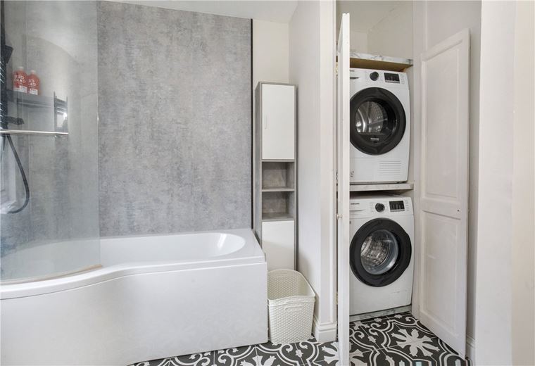 3 bedroom , Third Avenue, York YO31 - Available