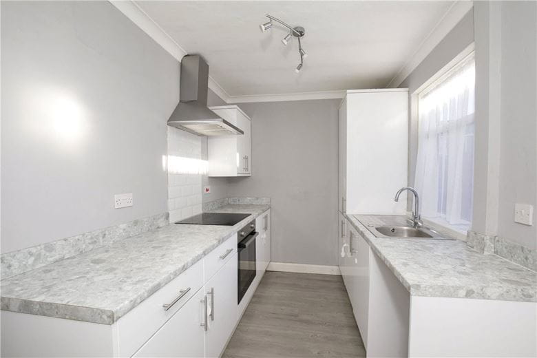 2 bedroom house, Nalton Street, Selby YO8 - Available