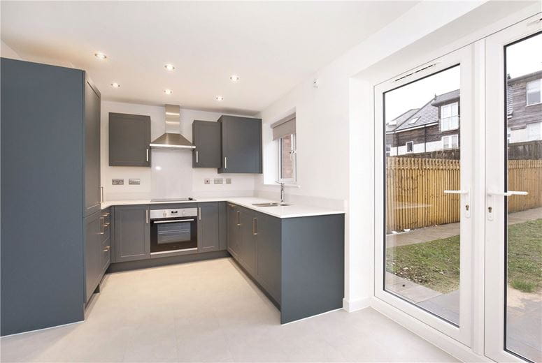 3 bedroom house, David Longhurst Way, York YO30 - Available