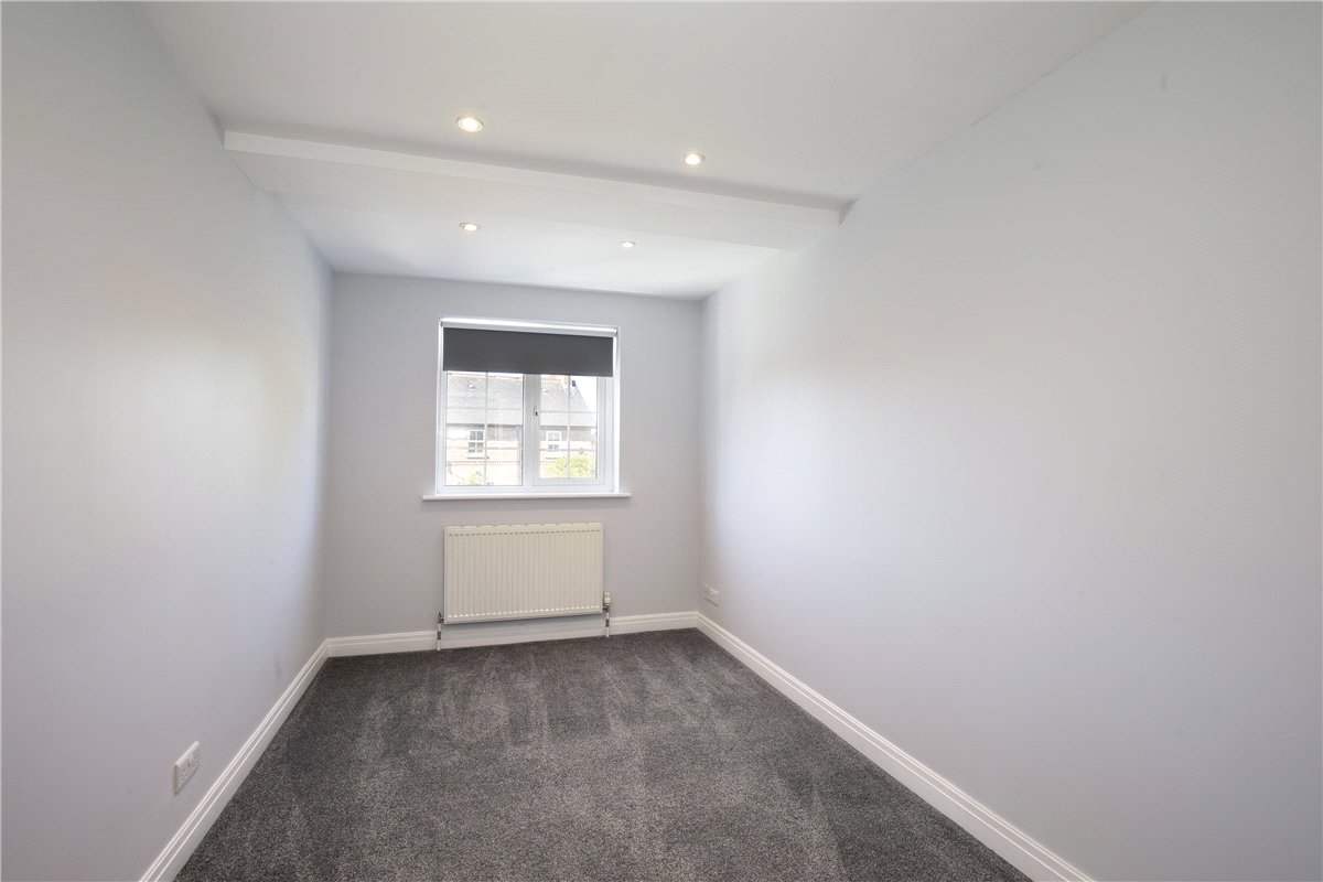 3 bedroom house, Highlands Avenue, Strensall YO32 - Available