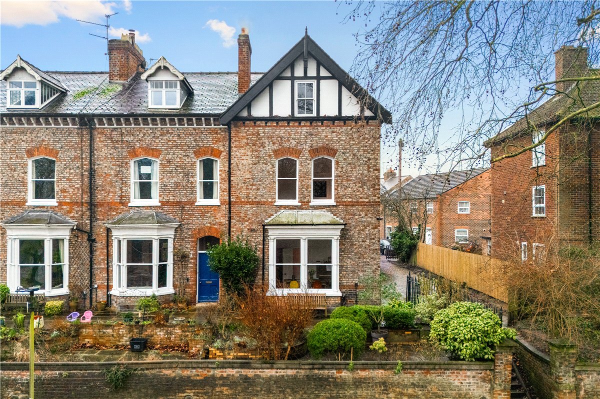 5 bedroom house, Holly Terrace, York YO10 - Available