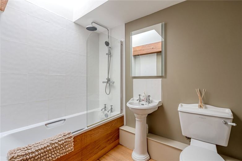 4 bedroom house, The White Swan Inn, YO60 - Sold