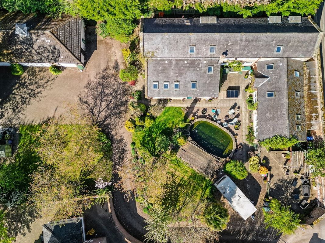 5 bedroom house, School Road, Hemingbrough YO8 - Available