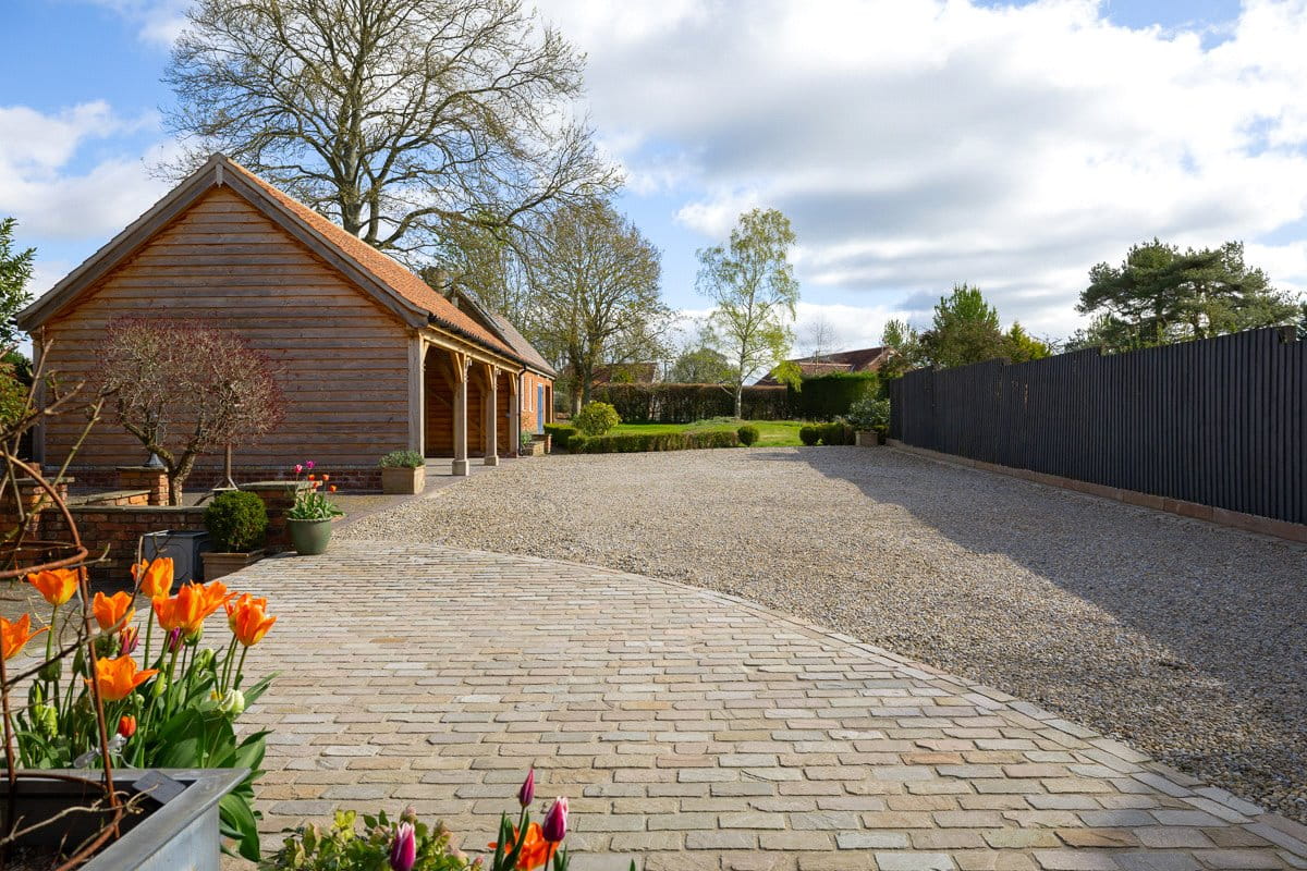 4 bedroom house, Flaxton, York YO60 - Available