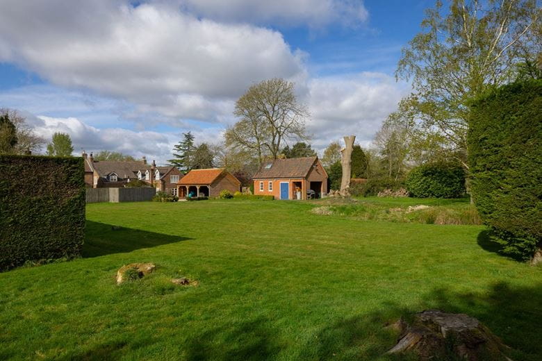 4 bedroom house, Flaxton, York YO60 - Available