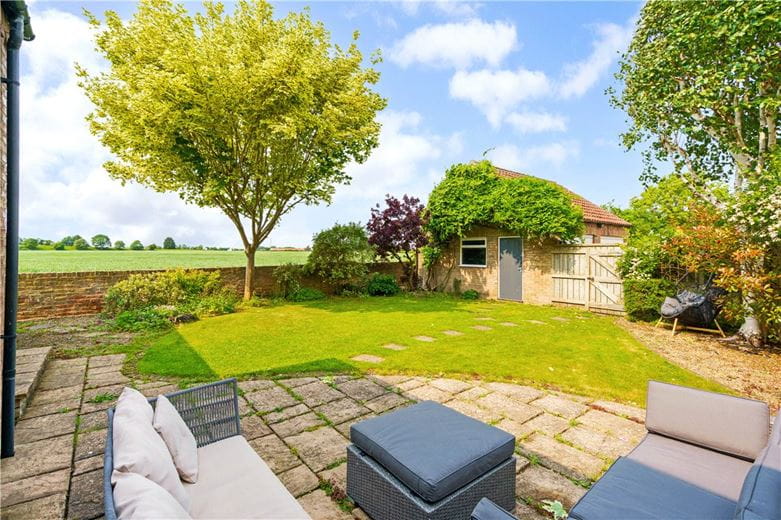 5 bedroom house, Black Dykes Lane, Upper Poppleton YO26 - Available