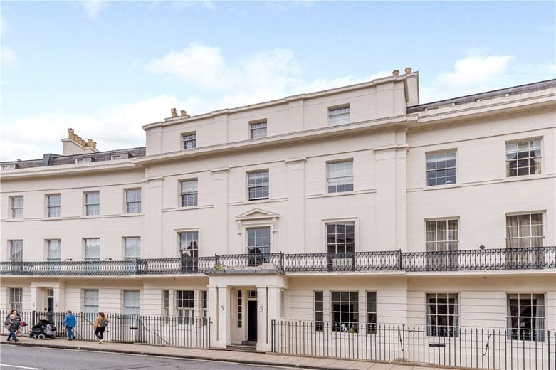 3 bedroom flat, St. Leonards Place, York YO1 - Sold STC