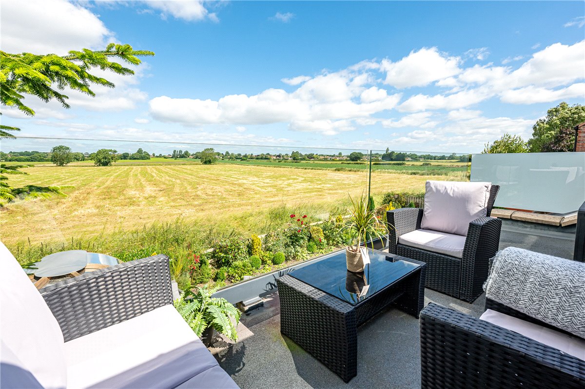 5 bedroom house, Thornbeck, Dunnington YO19 - Sold