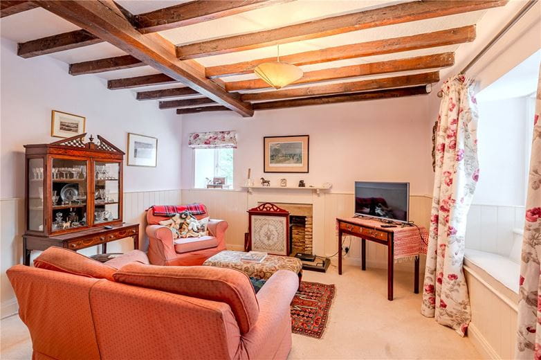 4 bedroom cottage, Terrington, York YO60 - Available