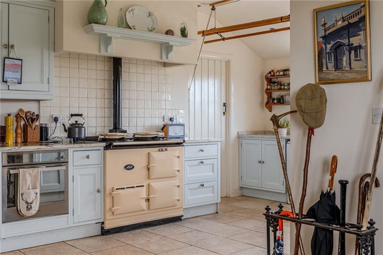 4 bedroom cottage, Terrington, York YO60 - Available