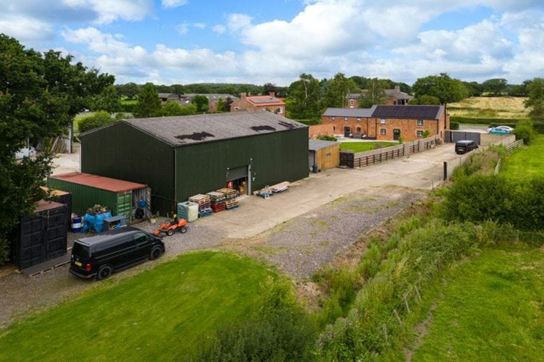 4 bedroom house, Main Road, Harlthorpe YO8 - Available