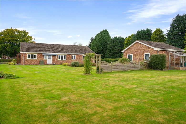 4 bedroom bungalow, Sessay, Thirsk YO7 - Available