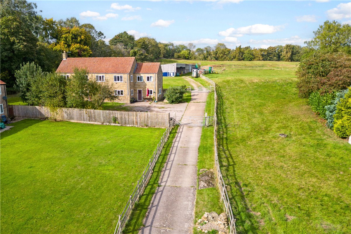 5 bedroom house, Moor Lane, East Ayton YO13 - Sold STC