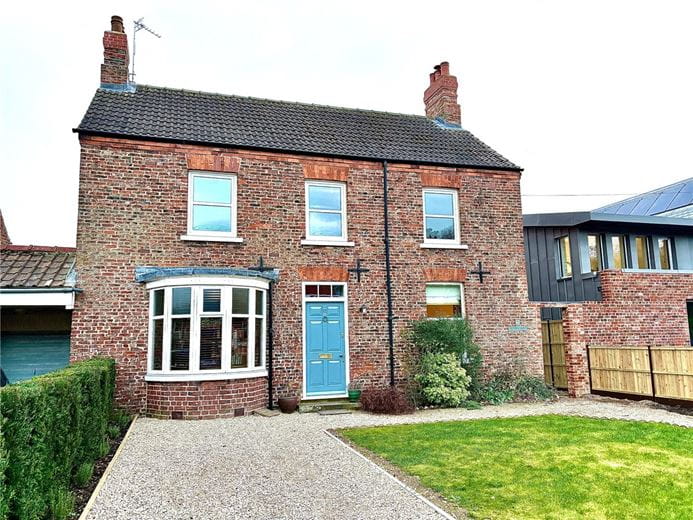 3 bedroom house, The Village, Strensall YO32 - Available