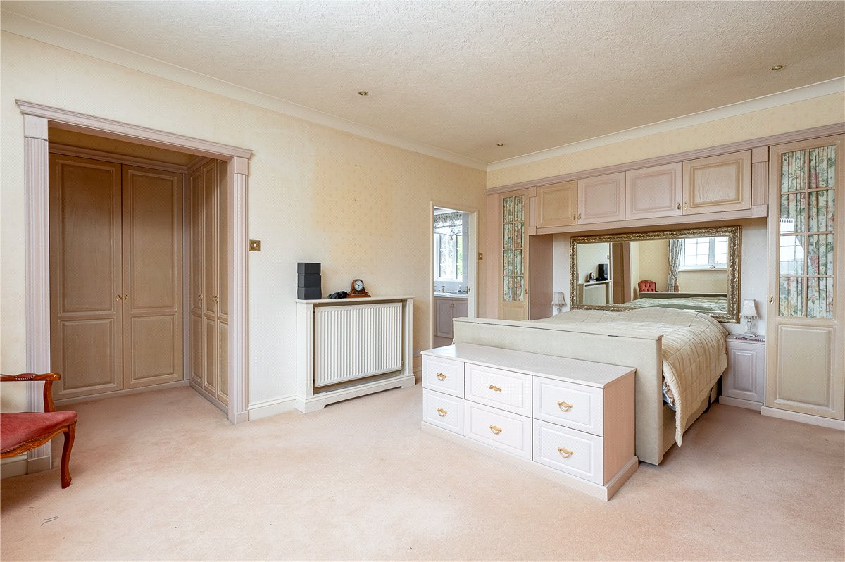 9 bedroom house, Tadcaster Road, Sherburn in Elmet LS25 - Available