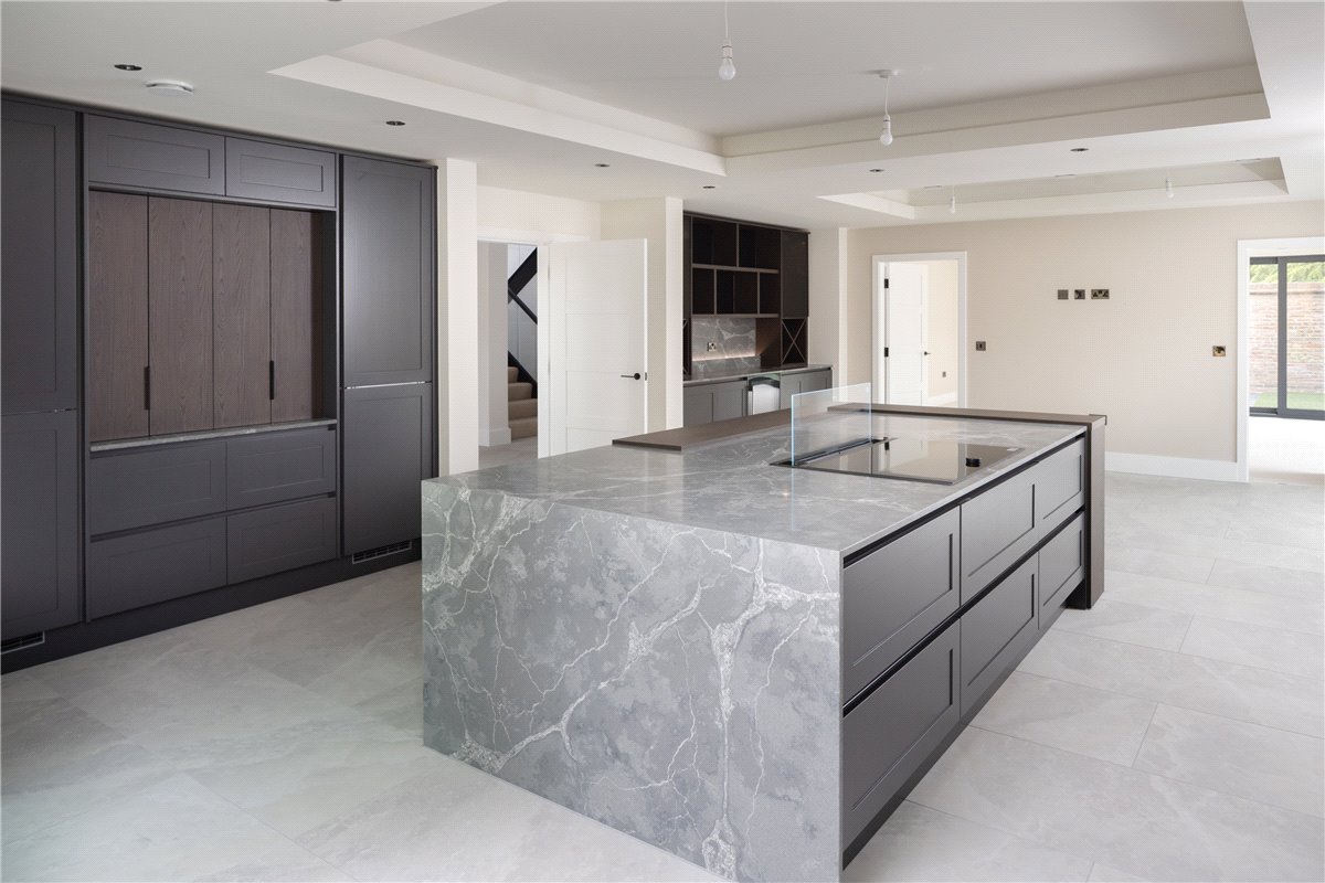 5 bedroom house, Fulford Road, York YO10 - Available