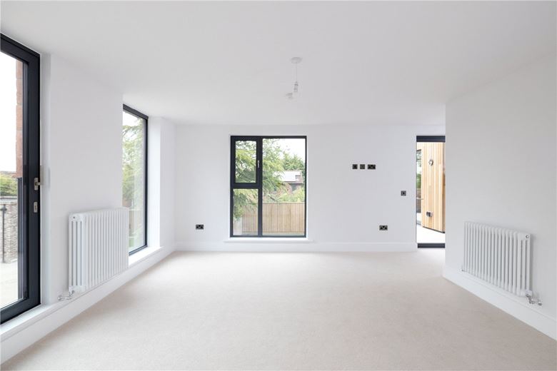 5 bedroom house, Fulford Road, York YO10 - Available