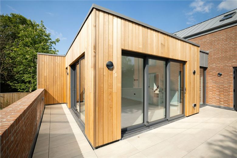 5 bedroom house, Fulford Road, York YO10 - Available