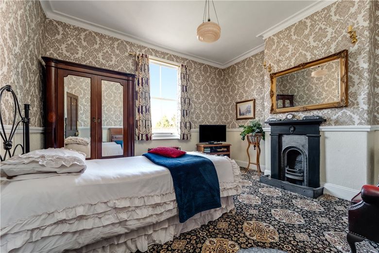 7 bedroom house, Huntington Road, York YO31 - Available