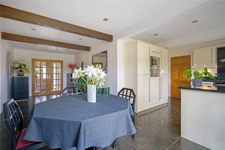 5 bedroom house, Vine Gardens, Bubwith YO8 - Available