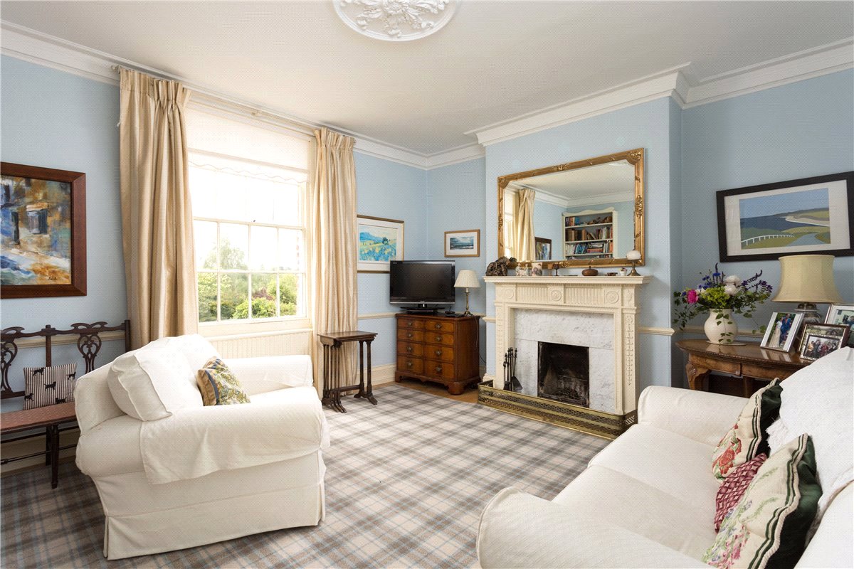 5 bedroom house, Front Street, Wold Newton YO25 - Available