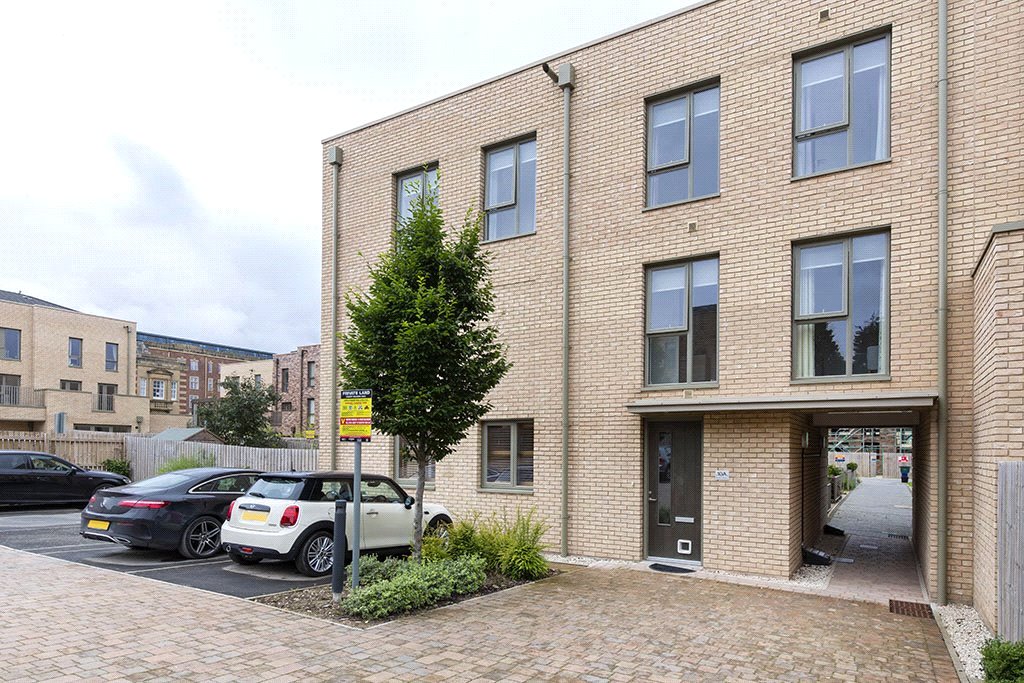 3 bedroom house, Bayldon Square, York YO23 - Sold STC