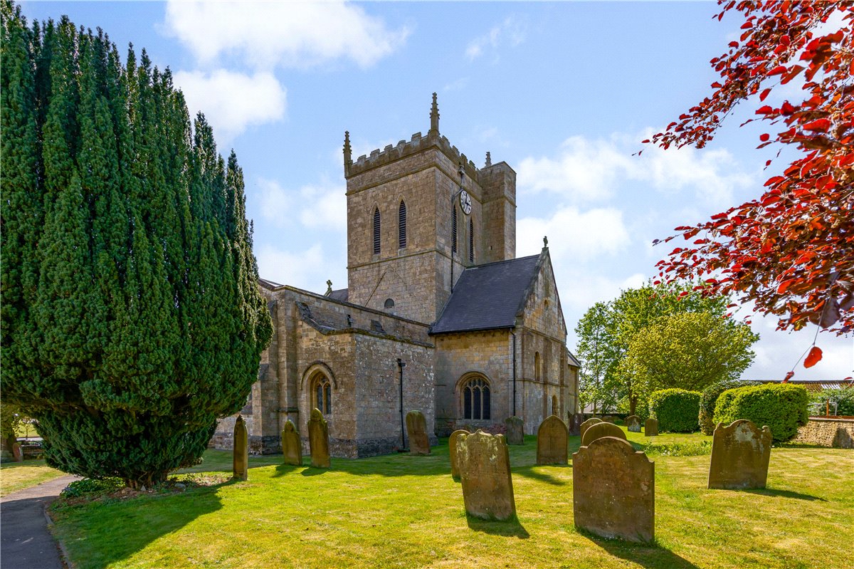 3 bedroom house, St. Nicholas Close, North Newbald YO43 - Available