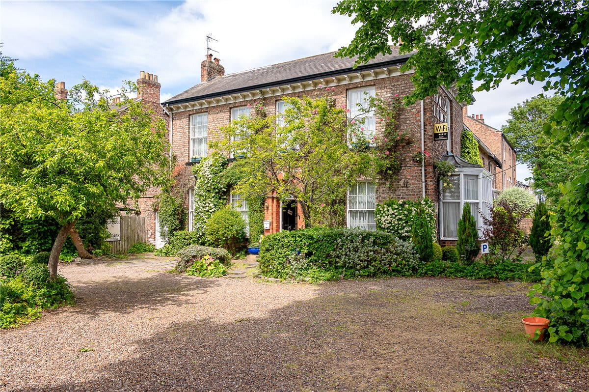 10 bedroom house, Fulford Road, York YO10 - Available