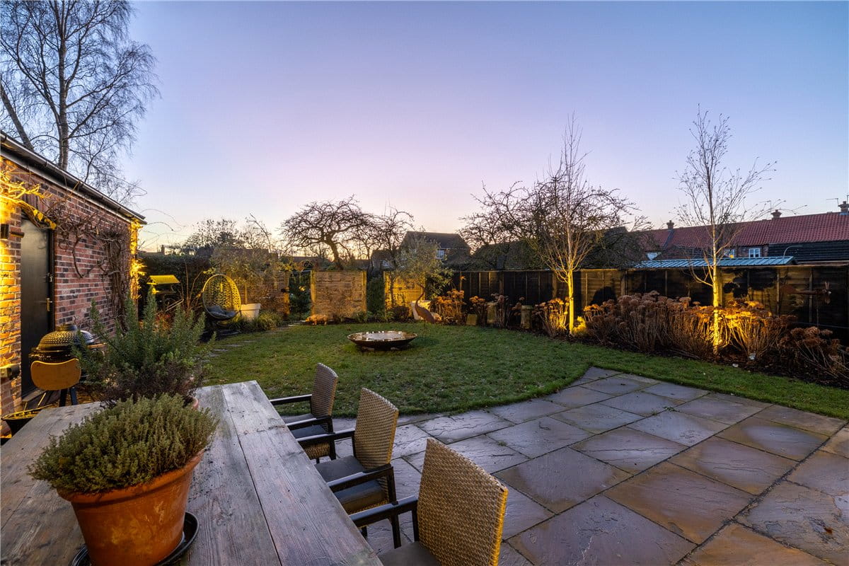 5 bedroom house, Alne Road, Tollerton YO61 - Available