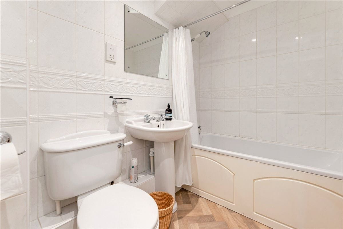 1 bedroom flat, Lady Anne Court, Skeldergate YO1 - Available