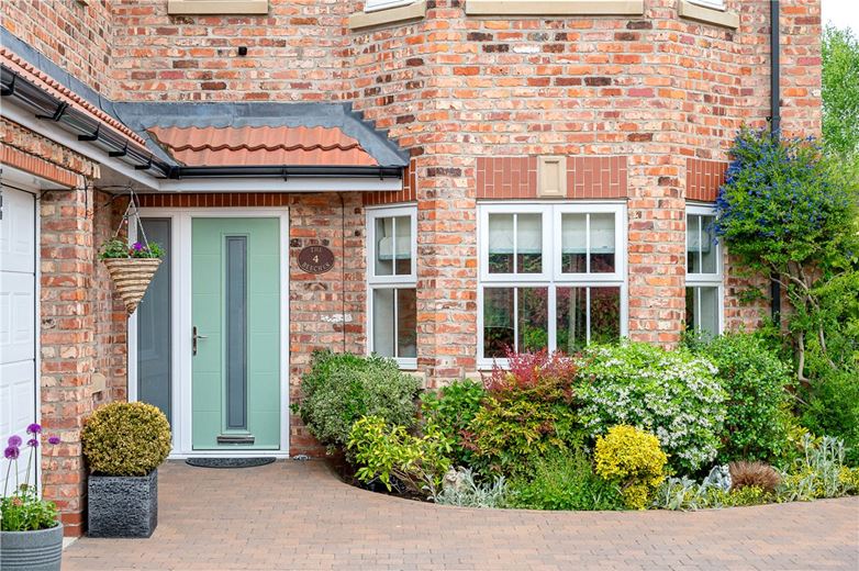 5 bedroom house, The Village, Stockton on the Forest YO32 - Available