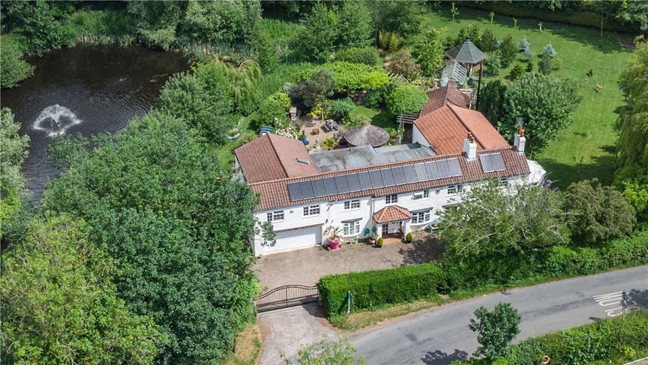 6 bedroom house, The Brickyards, Stamford Bridge YO41 - Sold STC