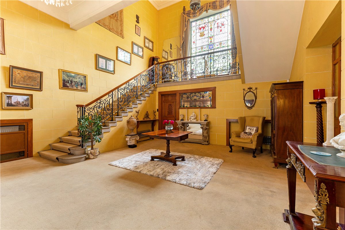 6 bedroom house, Main Street, West Haddlesey YO8 - Sold STC