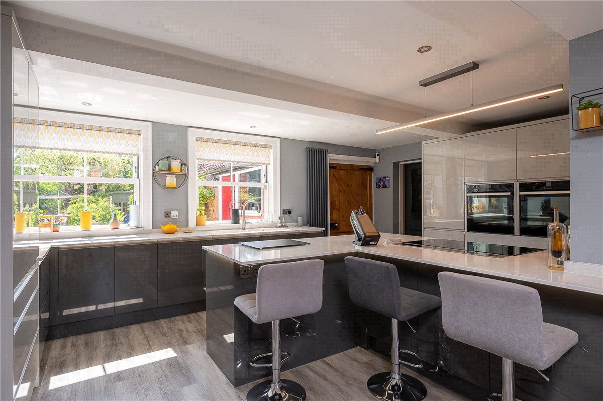 4 bedroom house, Main Street, Riccall YO19 - Available