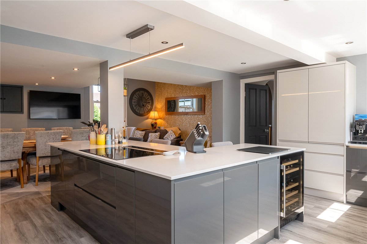 4 bedroom house, Main Street, Riccall YO19 - Available