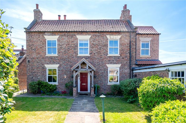 4 bedroom house, Main Street, Riccall YO19 - Available