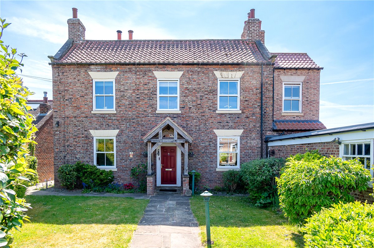 4 bedroom house, Main Street, Riccall YO19 - Available