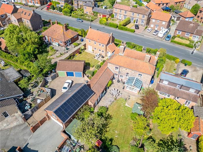 4 bedroom house, Main Street, Riccall YO19 - Available