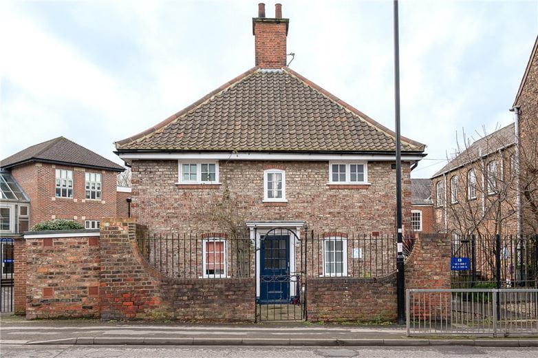 5 bedroom , Dalton Terrace, York YO24 - Sold STC