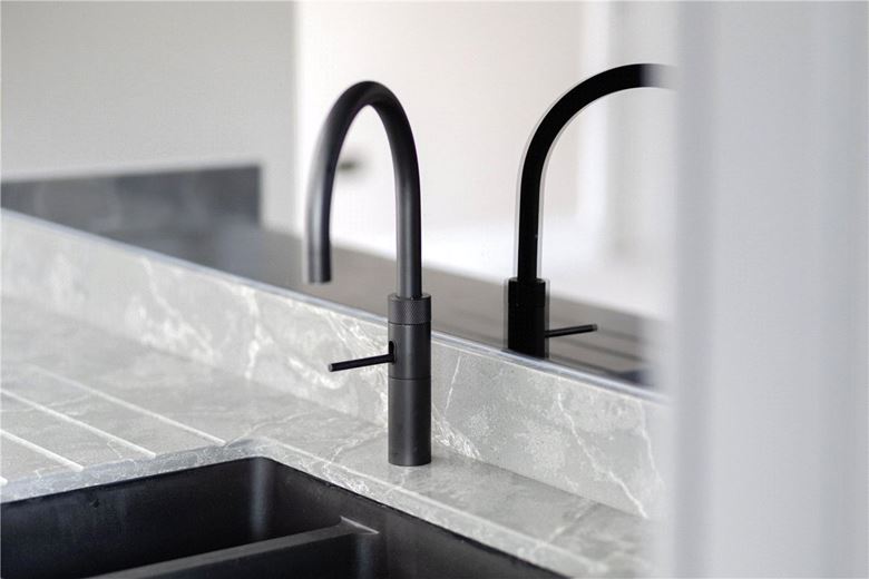 4 bedroom house, Fulford Road, York YO10 - Available