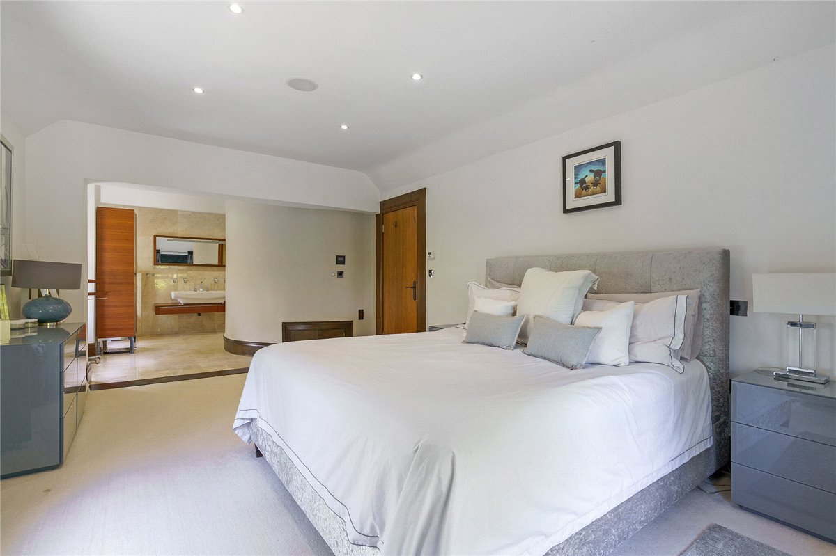 6 bedroom house, Newmill Farm, Mill Lane YO42 - Available