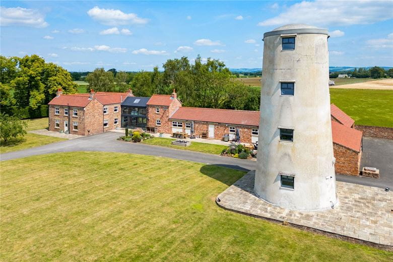 6 bedroom house, Newmill Farm, Mill Lane YO42 - Available