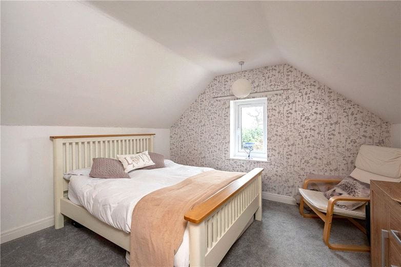 3 bedroom house, The Green, Raskelf YO61 - Available