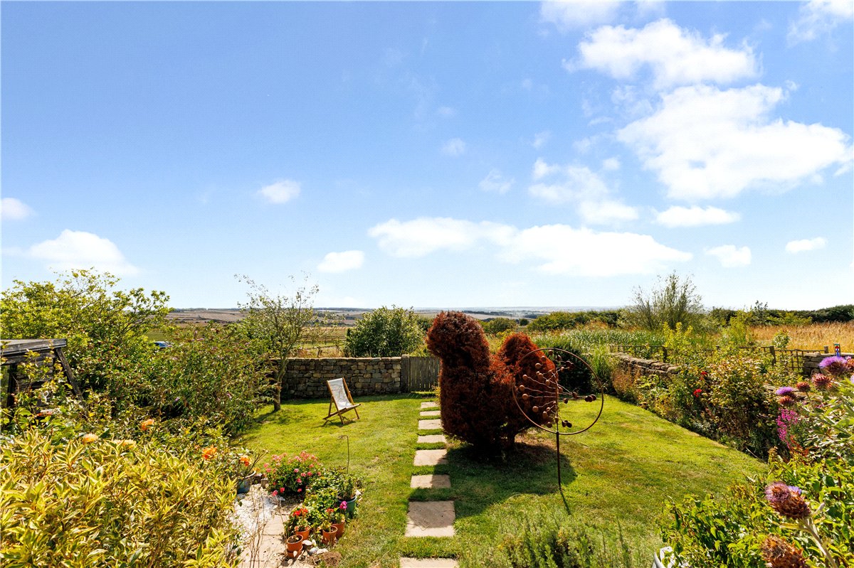 3 bedroom house, Loftus, Saltburn-by-the-Sea TS13 - Available